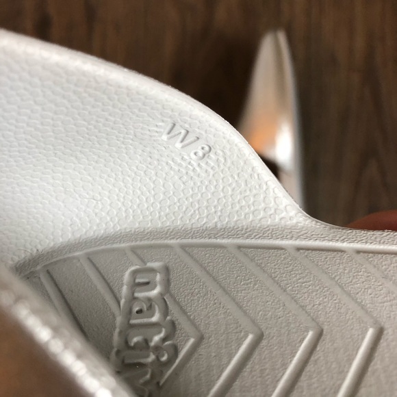 SOLD Native Audrey silver metallic flat, size 8 - Picture 5 of 6